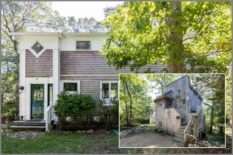 8 Dolan Avenue Vineyard Haven MA 02568