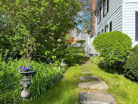 152 Main Street Vineyard Haven MA 02568
