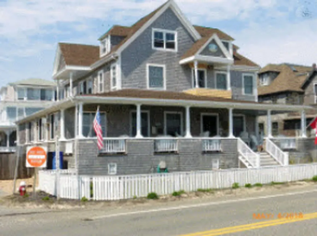 83 Sea View Avenue Oak Bluffs MA 02557