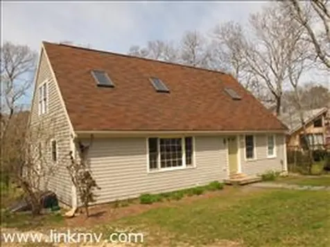 111 Leonard Circle Vineyard Haven MA 02568