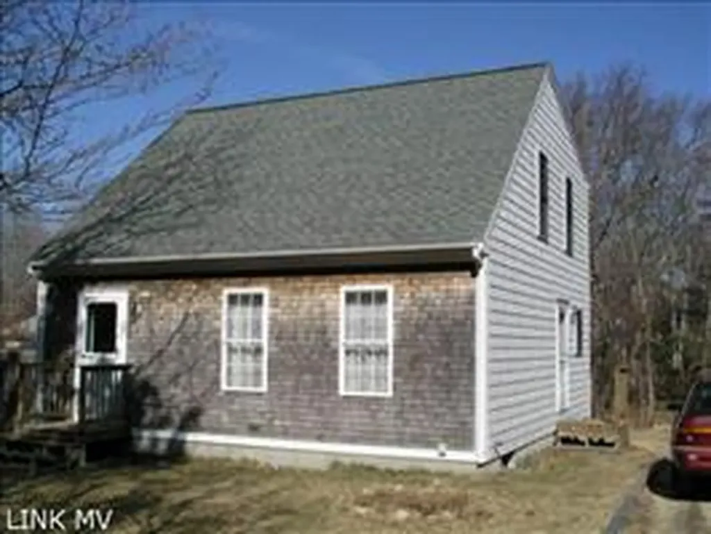 58 Rogers Farm Road Vineyard Haven MA 02568
