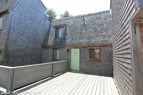 4 Quail Run Oak Bluffs MA 02557