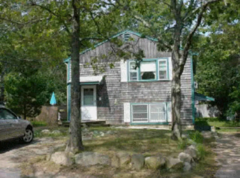 71 Alpine Avenue Oak Bluffs MA 02568