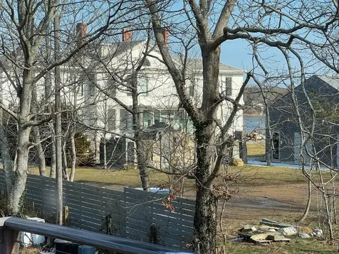 164 Skiff Avenue Vineyard Haven MA 02568