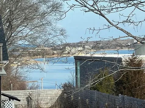 164 Skiff Avenue Vineyard Haven MA 02568