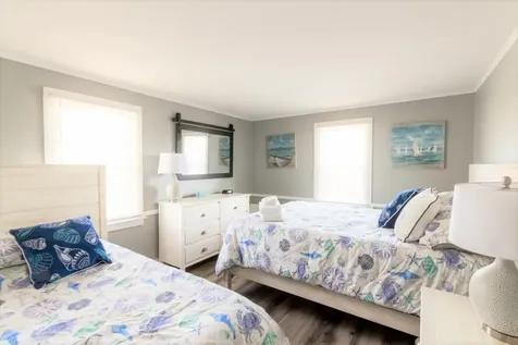 20 Peases Point Way Edgartown MA 02539