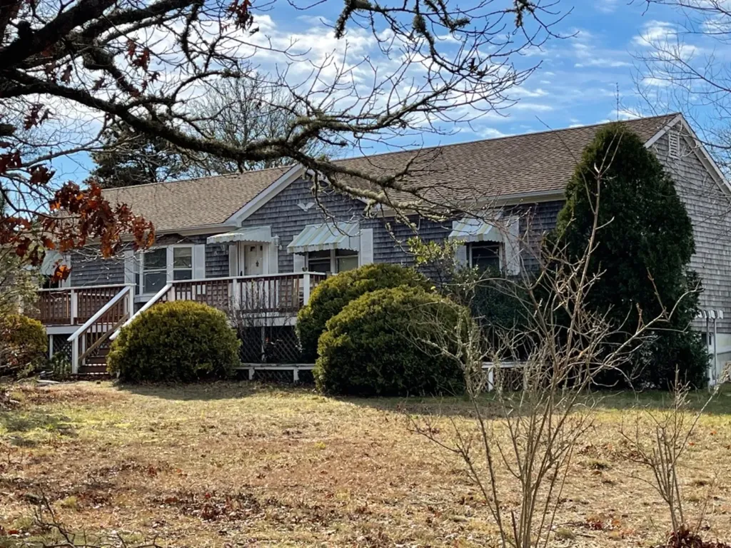 6 Jernegan Pond Road Edgartown MA 02539