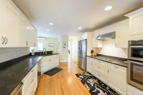 3 Mayhew Way Oak Bluffs MA 02557