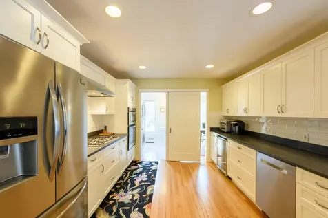 3 Mayhew Way Oak Bluffs MA 02557