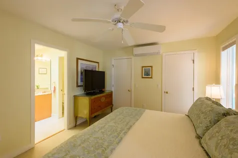 3 Mayhew Way Oak Bluffs MA 02557