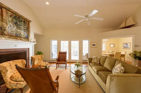 3 Mayhew Way Oak Bluffs MA 02557
