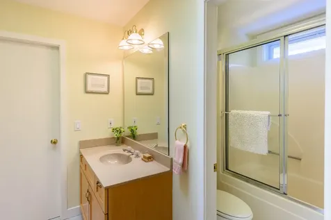 3 Mayhew Way Oak Bluffs MA 02557