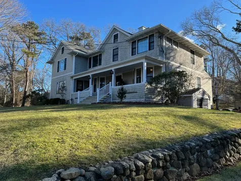 83 Causeway Road Vineyard Haven MA 02568