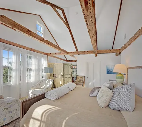 40 & 44 Meetinghouse, 19 & 25 Old Farms Trail Edgartown MA 02539