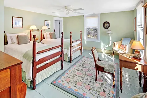 40 & 44 Meetinghouse, 19 & 25 Old Farms Trail Edgartown MA 02539