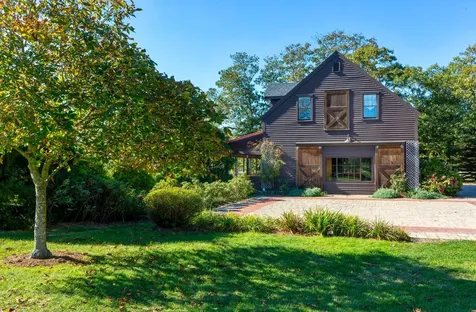 40 & 44 Meetinghouse, 19 & 25 Old Farms Trail Edgartown MA 02539