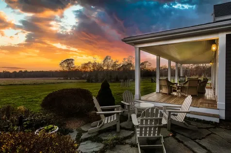 40 & 44 Meetinghouse, 19 & 25 Old Farms Trail Edgartown MA 02539