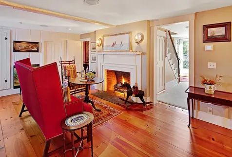 40 & 44 Meetinghouse, 19 & 25 Old Farms Trail Edgartown MA 02539