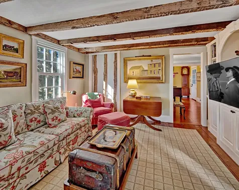 40 & 44 Meetinghouse, 19 & 25 Old Farms Trail Edgartown MA 02539