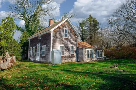 642 State Road West Tisbury MA 02575