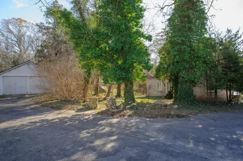 642 State Road West Tisbury MA 02575
