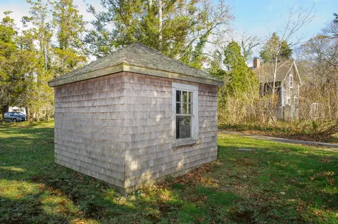642 State Road West Tisbury MA 02575