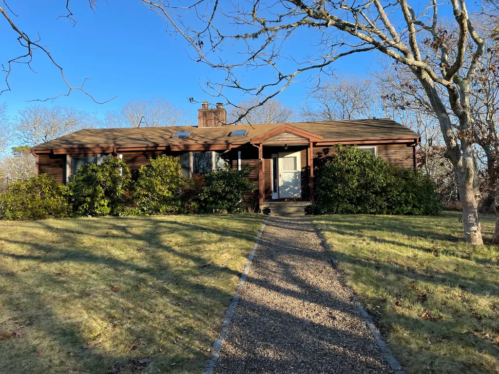 55 Windsor Drive Edgartown MA 02539