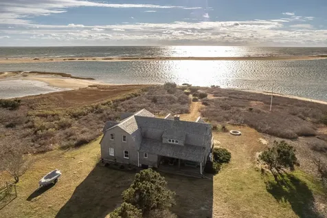 107 Washque Avenue Edgartown MA 02539