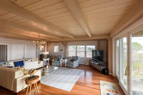 107 Washque Avenue Edgartown MA 02539