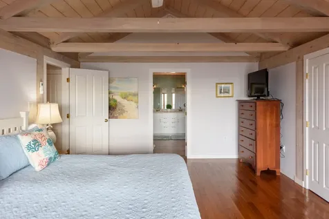 107 Washque Avenue Edgartown MA 02539