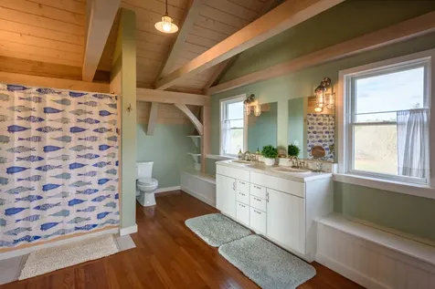 107 Washque Avenue Edgartown MA 02539