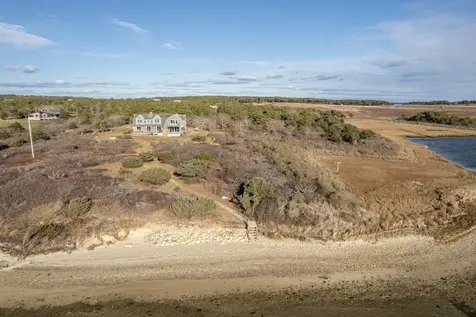 107 Washque Avenue Edgartown MA 02539