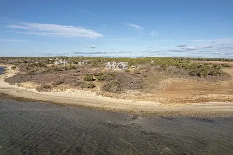 107 Washque Avenue Edgartown MA 02539