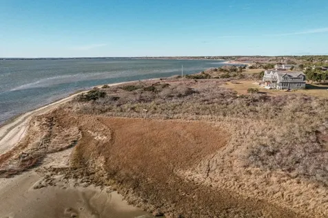 107 Washque Avenue Edgartown MA 02539