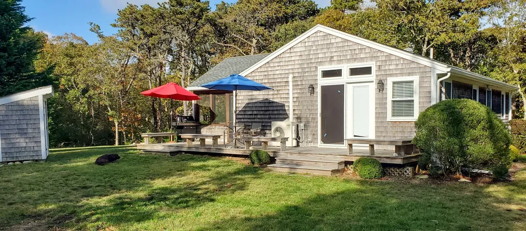 6 Muskeget Avenue Edgartown MA 02539