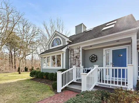 3 Meetinghouse Village Way Edgartown MA 02539