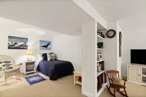 3 Meetinghouse Village Way Edgartown MA 02539