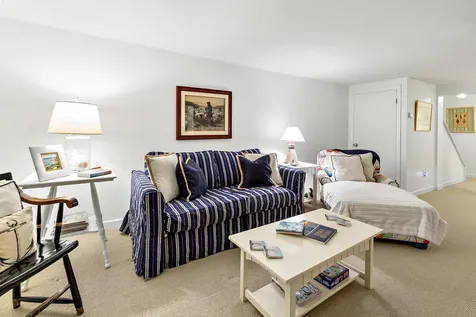 3 Meetinghouse Village Way Edgartown MA 02539