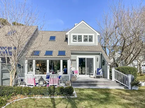 3 Meetinghouse Village Way Edgartown MA 02539