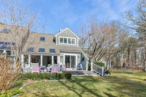 3 Meetinghouse Village Way Edgartown MA 02539