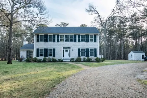 1 Little Sandy Way Oak Bluffs MA 02557