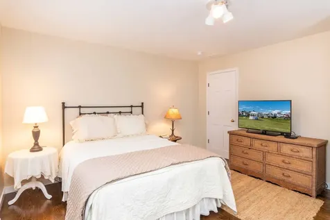 1 Little Sandy Way Oak Bluffs MA 02557