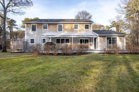 1 Little Sandy Way Oak Bluffs MA 02557