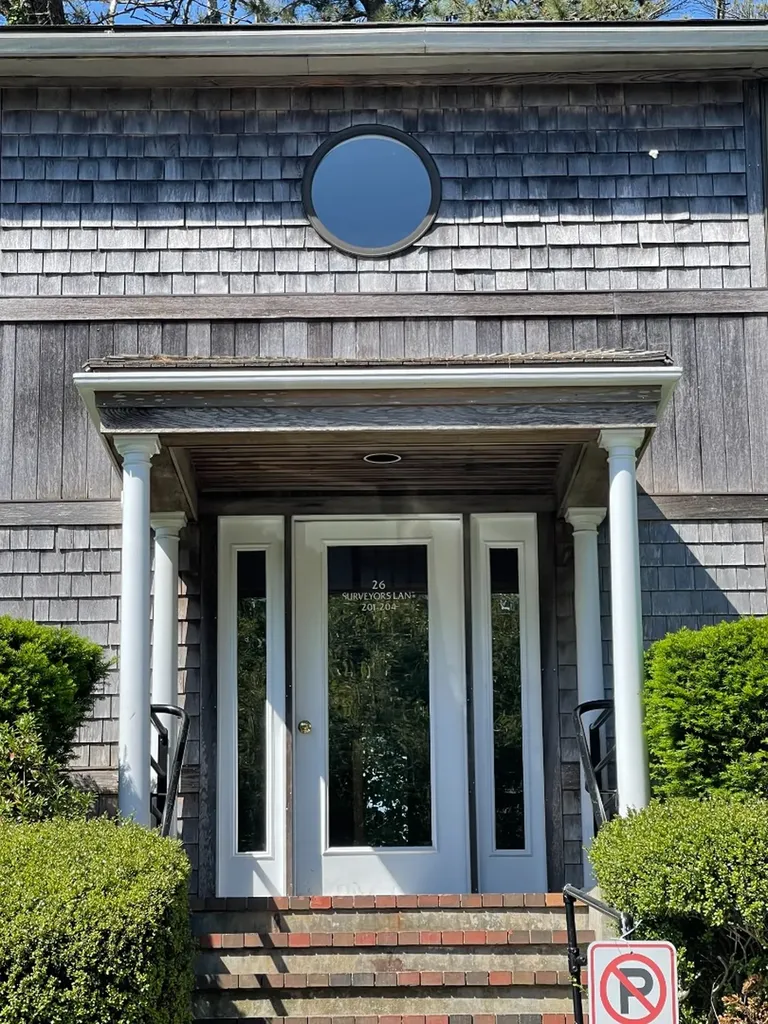 26 Surveyors Lane Vineyard Haven MA 02538