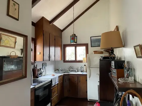 96 Dunham Avenue Vineyard Haven MA 02568