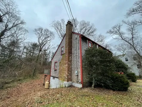 96 Dunham Avenue Vineyard Haven MA 02568