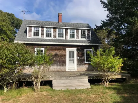 86 Menemsha Cross Road Chilmark MA 02535