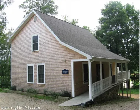 18 State Road Vineyard Haven MA 02568