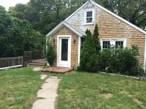 3 West Spring Street Vineyard Haven MA 02568