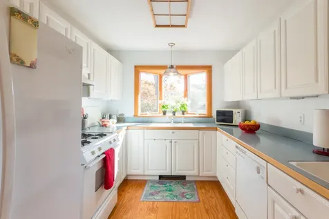 39 Dodgers Hole Road Edgartown MA 02539